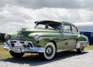 1949-oldsmobile-rocket-88-muscle-car