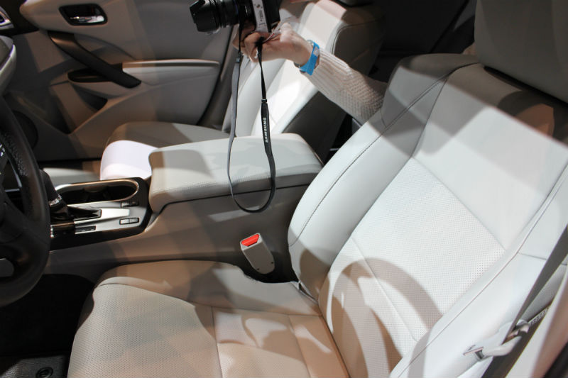 2016 Acura RDX interior seats